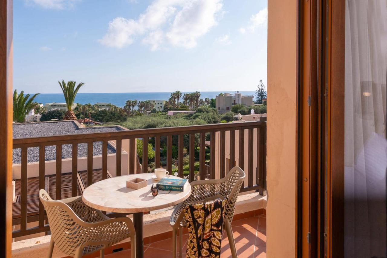Deluxe One-Bedroom Apartment Ocean View,1411324868:JPEG